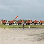 8 Person On A In Lejlighed