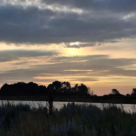 8 Person On A In アパート ボーゲンセ