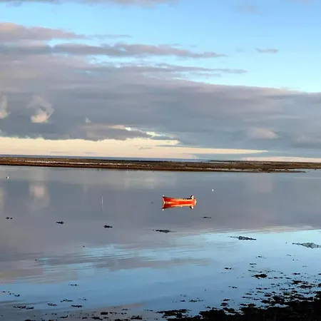 8 Person On A In アパート