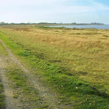 8 Person On A In アパート