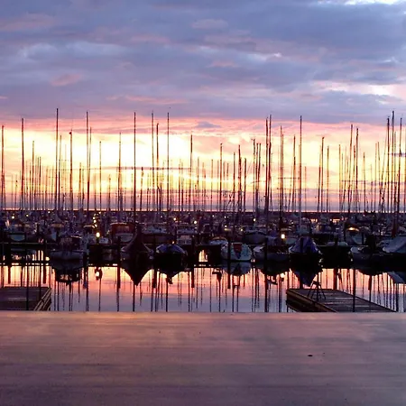 8 Person On A In アパート ボーゲンセ