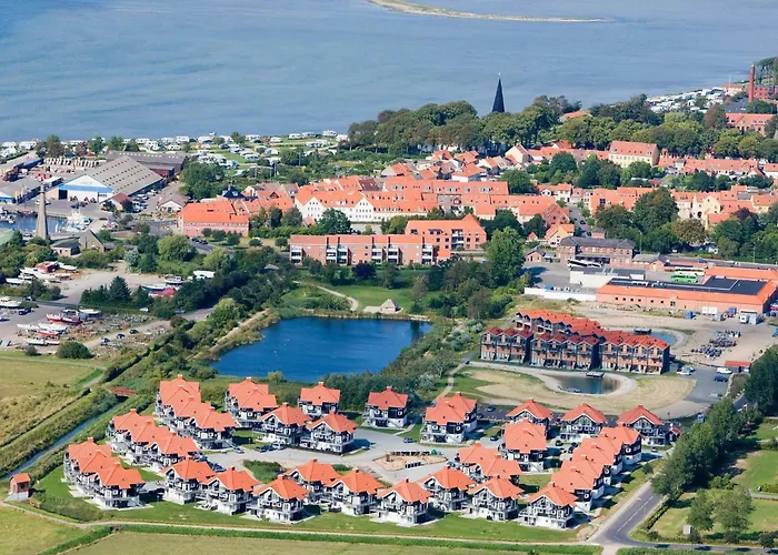 Apartman 8 Person On A In *