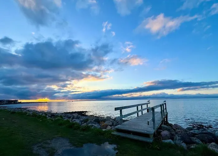 Apartman 8 Person On A In *