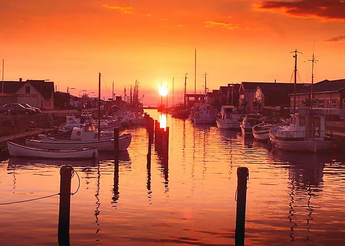 Apartman 8 Person On A In Bogense